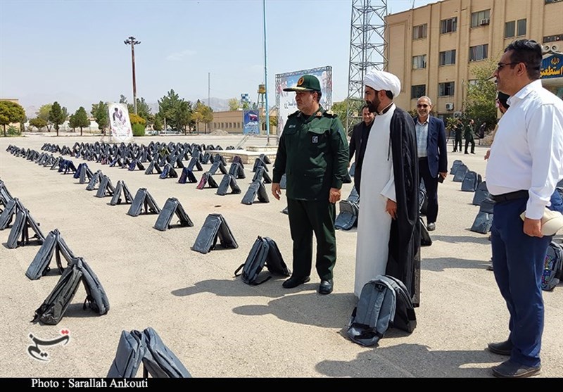 استان کرمان , کمک مؤمنانه , دانش آموزان , 