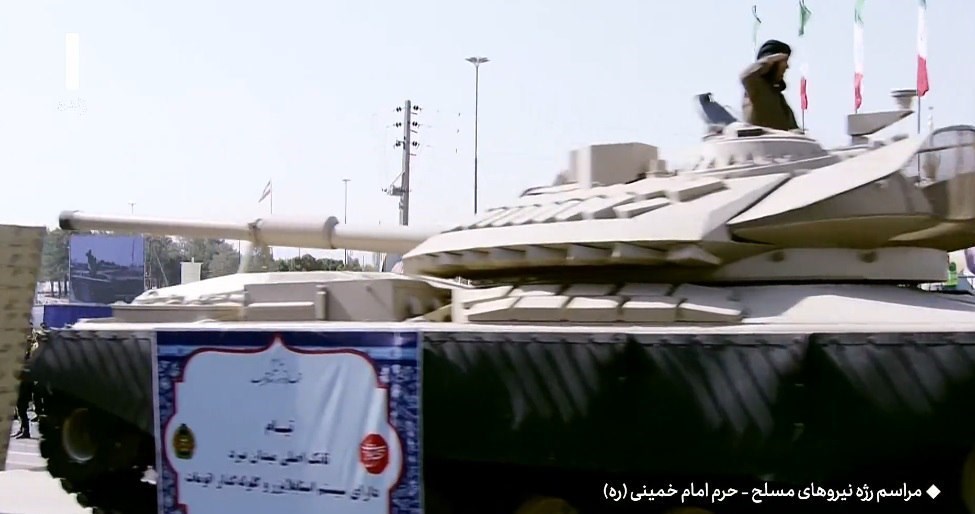 رژه , آجا | ارتش | ارتش جمهوری اسلامی ایران , پهپادهای ایران , نیروی دریایی | نداجا | نیروی دریایی  ارتش , فرماندهان ارتش جمهوری اسلامی ایران , نیروی هوایی | نیروی هوایی ارتش | نهاجا , 