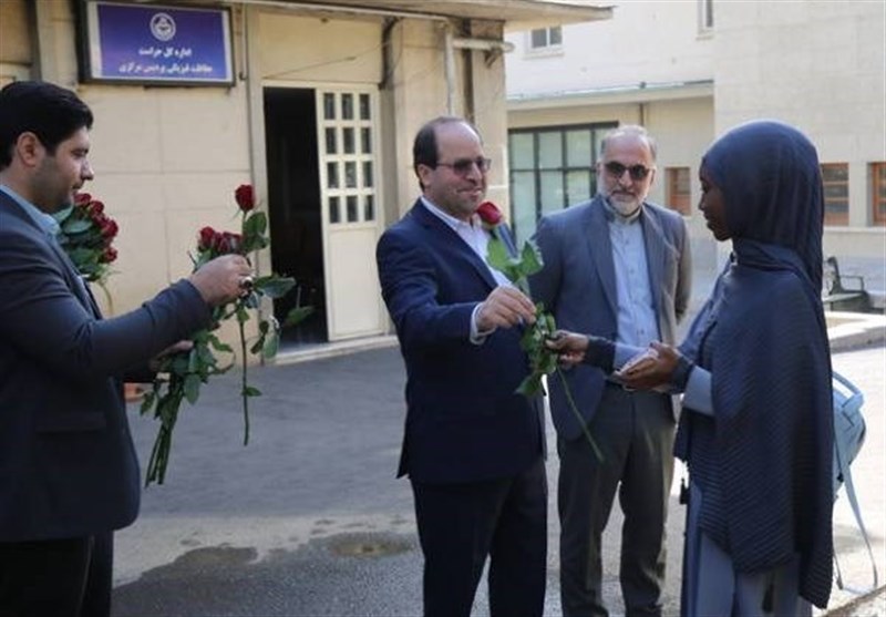 دانشگاه های جمهوری اسلامی ایران , دانشگاه آزاد اسلامی , دانشگاه صنعتی شریف , وزارت علوم , 