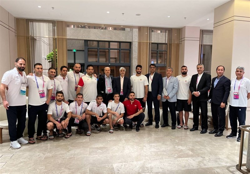 کشتی , کیومرث هاشمی , بازی‌های آسیایی , وزارت ورزش و جوانان , 