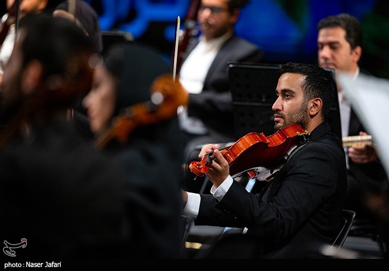 ارکستر ملی ایران به رهبری همایون رحیمیان