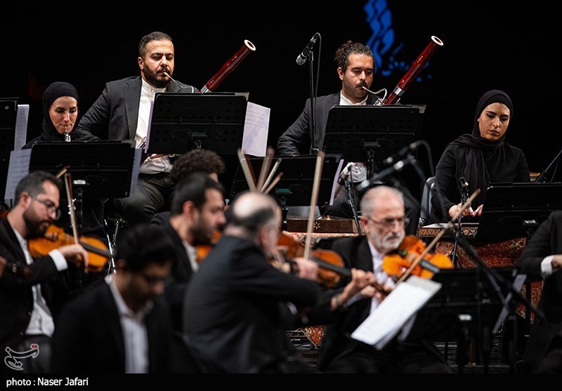 ارکستر ملی ایران به رهبری همایون رحیمیان