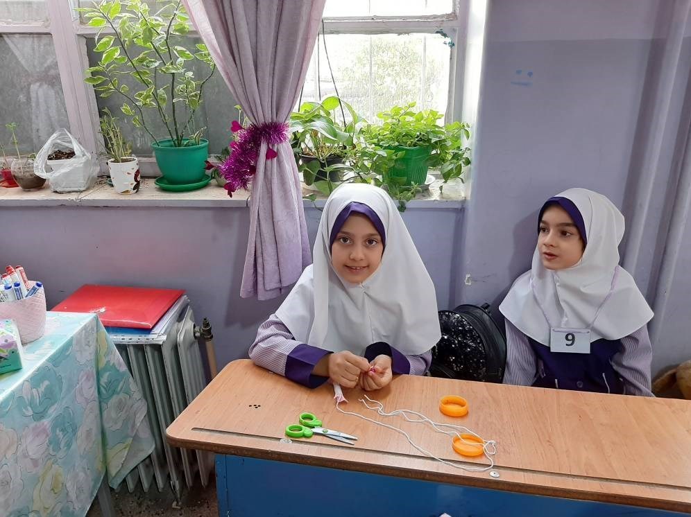 دبستان , دانشآموزان ,