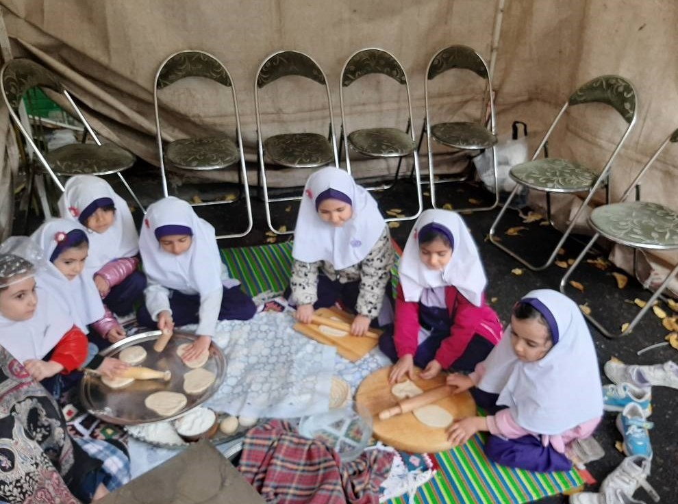 دبستان , دانشآموزان ,