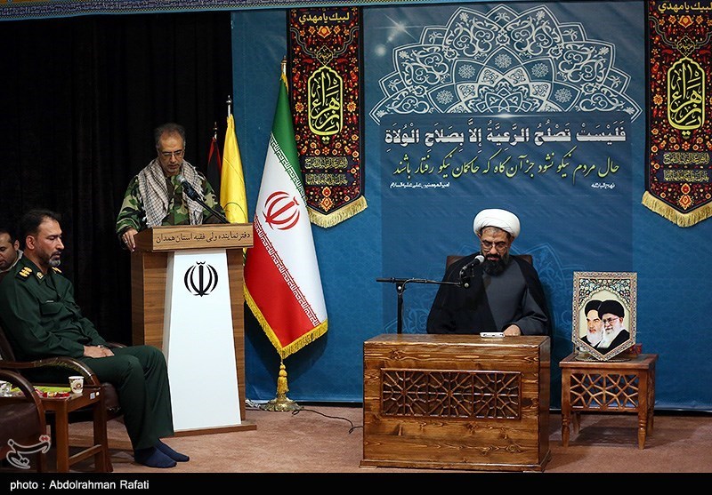 دیدار جمعی از بسیجیان با نماینده ولی فقیه و امام جمعه همدان