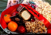 توزیع 4000 بسته مؤمنانه یلدایی در کرمان و فهرج + تصویر