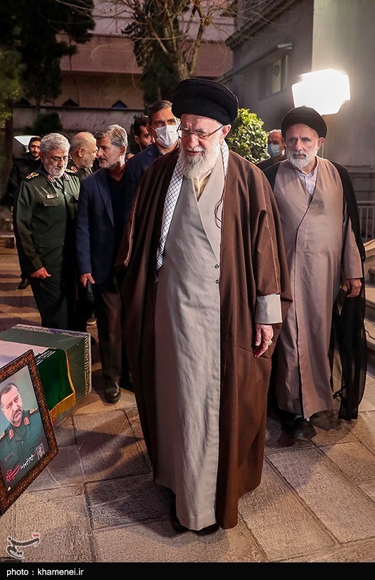 اقامه نماز رهبر انقلاب بر پیکر سردار شهید سید رضی موسوی