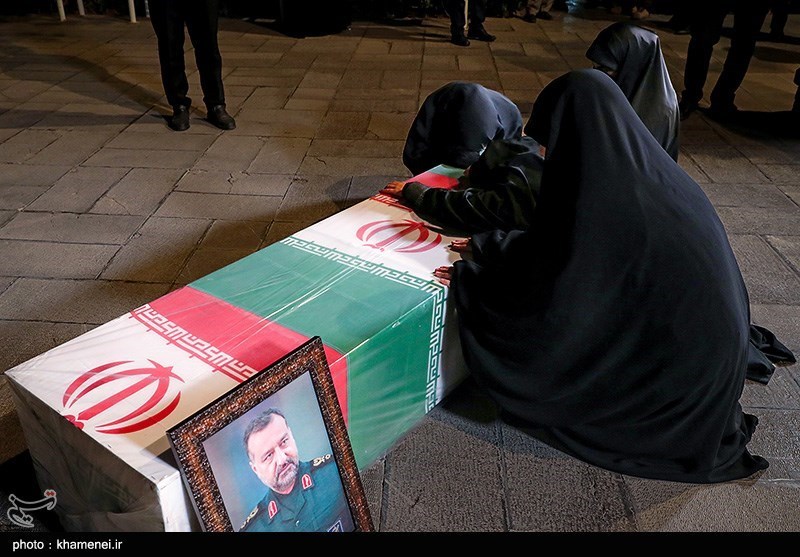 اقامه نماز رهبر انقلاب بر پیکر سردار شهید سید رضی موسوی