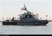 بحریة الحرس الثوری: واشنطن تستنجد بالآخرین بعد فشل مزاعمها العسکریة فی المنطقة