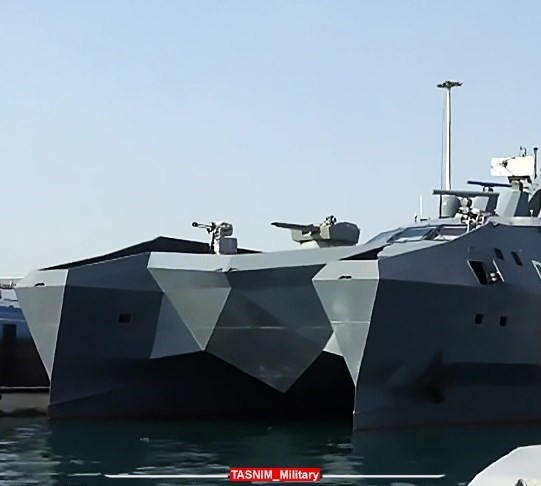 سپاه پاسداران | سپاه , نیروی دریایی | نداجا | نیروی دریایی  ارتش , نیروی دریایی | ندسا | نیروی دریایی سپاه , خلیج فارس , تنگه هرمز , 