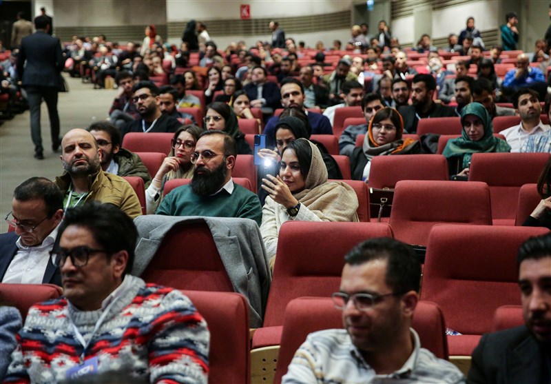 روح الله دهقانی فیروزآبادی , معاونت علمی و فناوری ریاست جمهوری , هوش مصنوعی , استارتاپ , 