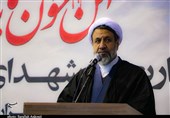 امام جمعه کرمان: مراقب ابزار ترس، فریب و نفوذ دشمن باشید