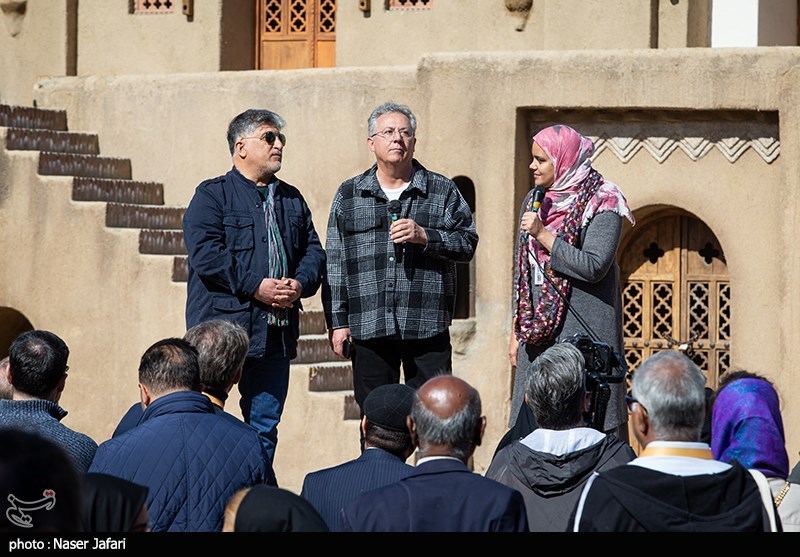 بازدید سینماگران خارجی جشنواره فجر از شهرک سینمایی غزالی