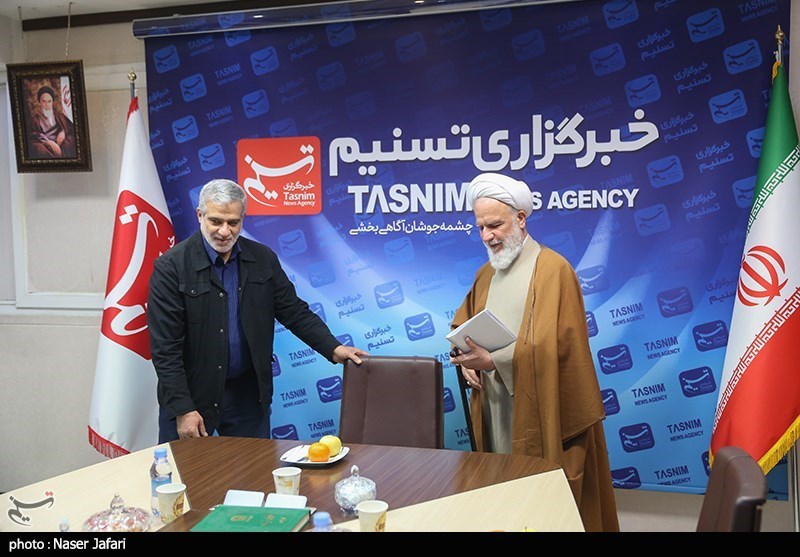 حضور آیت الله  عراقی در خبرگزاری تسنیم