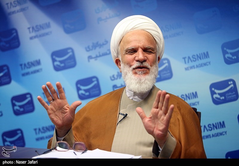 حضور آیت الله  عراقی در خبرگزاری تسنیم