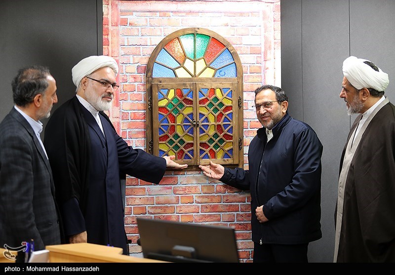 رونمایی از مجموعه مقالات همایش شهید سلیمانی و مکتب انتظار و نظریه انتظار در اندیشه آیت‌الله خامنه‌ای