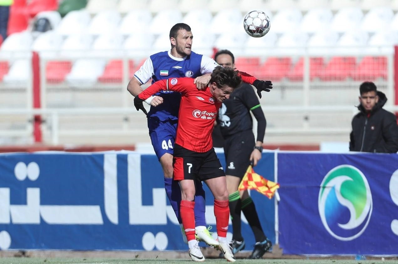 تیم فوتبال استقلال خوزستان , تیم فوتبال تراکتور تبریز , 