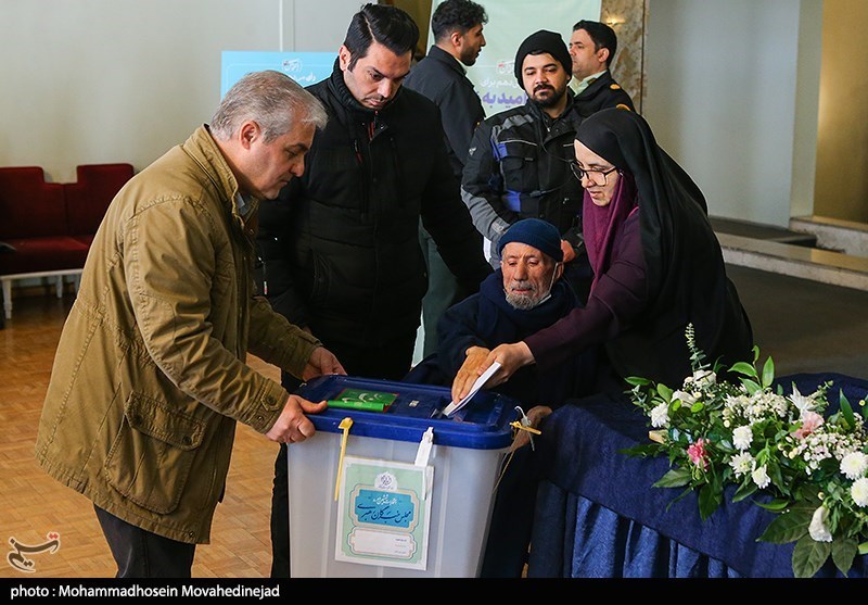 تالار وحدت , تخلفات انتخاباتی , 