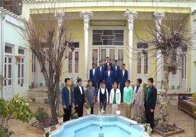 اجرای زیبایی از اسماءالحسنی توسط گروه تواشیح تسنیم + فیلم