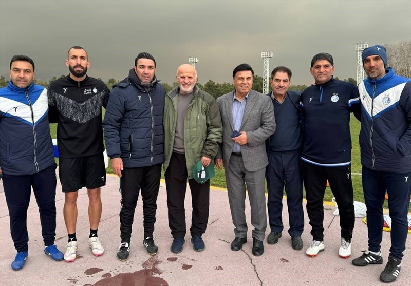 فوتبال , تیم فوتبال استقلال , پرویز مظلومی , 