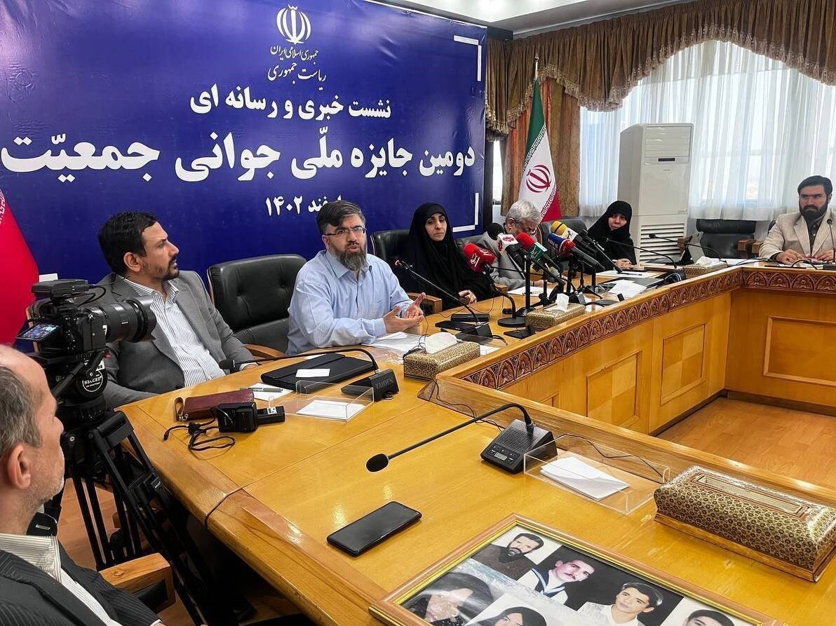 کاهش جمعیت , قانون حمایت از خانواده و جوانی جمعیت , مهدکودک , حقوق کودک ,