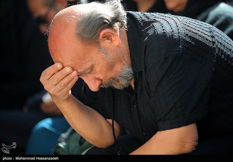 تشییع پیکر رضا داودنژاد