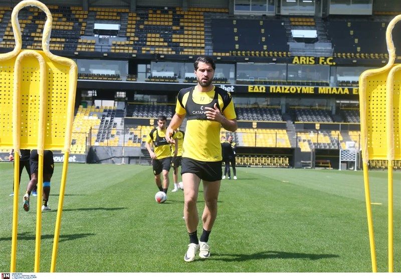 فوتسال , لژیونرهای فوتبال ایران , مهدی طارمی , علی قلی‌زاده , سردار آزمون , حسین طیبی , فرهاد مجیدی , سید مجید حسینی , مهدی قایدی , علی علیپور , اللهیار صیادمنش , سامان قدوس , امیر عابدزاده , کریم انصاری‌فرد , علیرضا جهانبخش , صادق محرمی , سعید عزت‌اللهی , محمد محبی , امید ابراهیمی , فوتبال , 