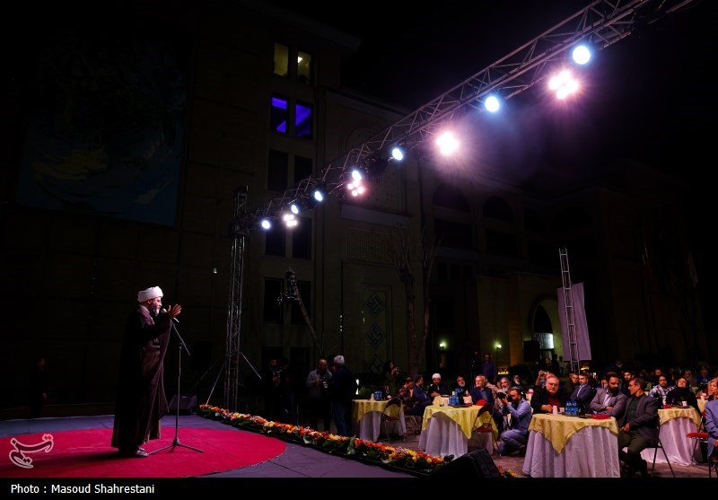 آیین معرفی چهره برتر هنر انقلاب اسلامی