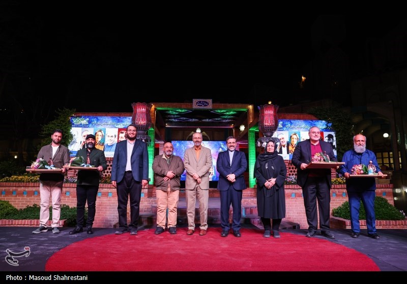 آیین معرفی چهره برتر هنر انقلاب اسلامی