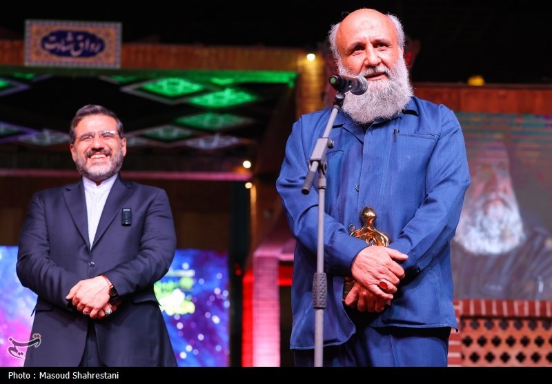 آیین معرفی چهره برتر هنر انقلاب اسلامی