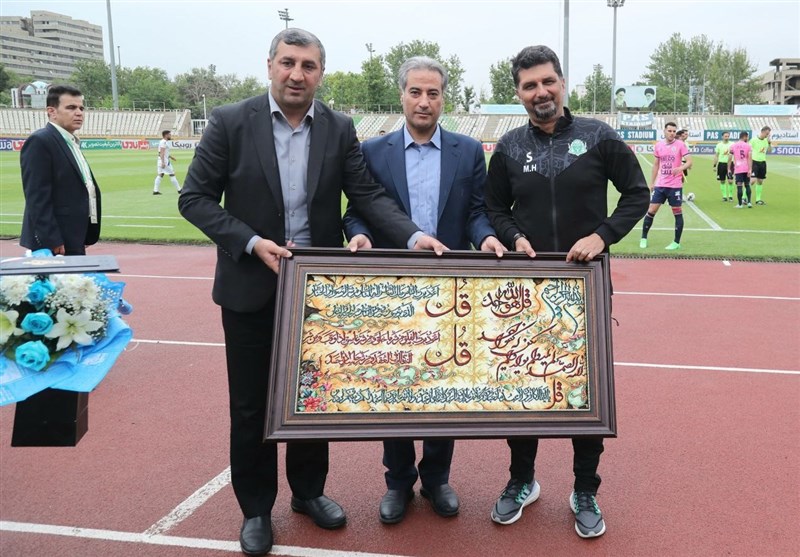 تیم فوتبال آلومینیوم اراک , تیم فوتبال پیکان تهران , مجتبی حسینی ,