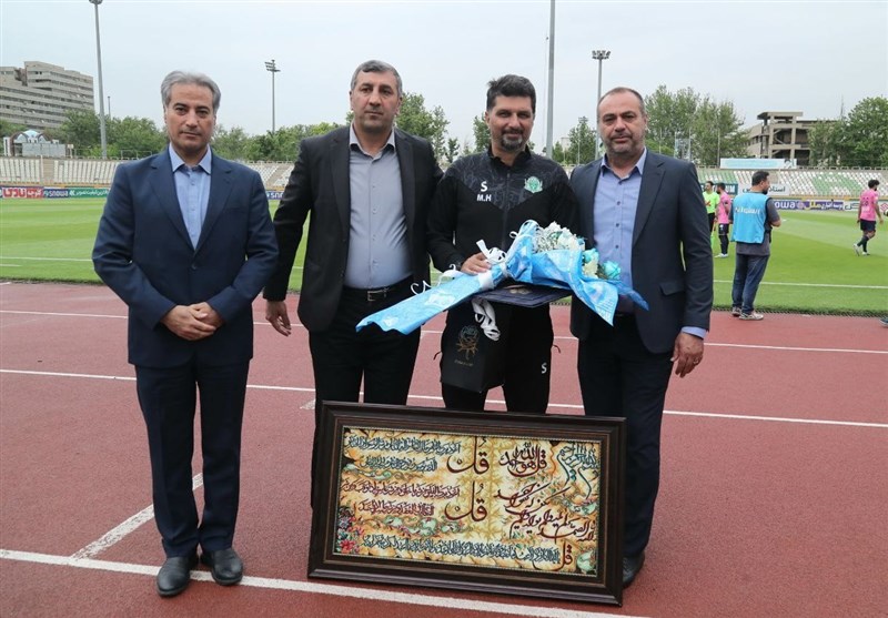 تیم فوتبال آلومینیوم اراک , تیم فوتبال پیکان تهران , مجتبی حسینی ,