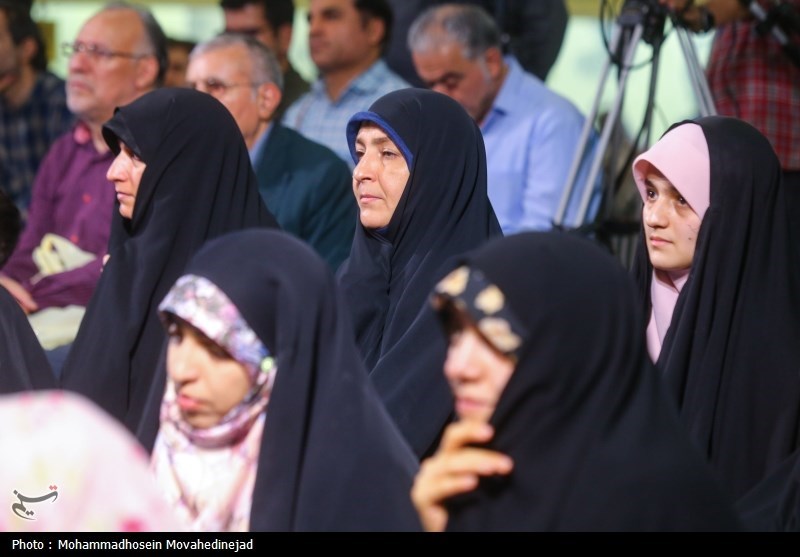 مراسم تجلیل از نویسنده کتاب مرد ابدی