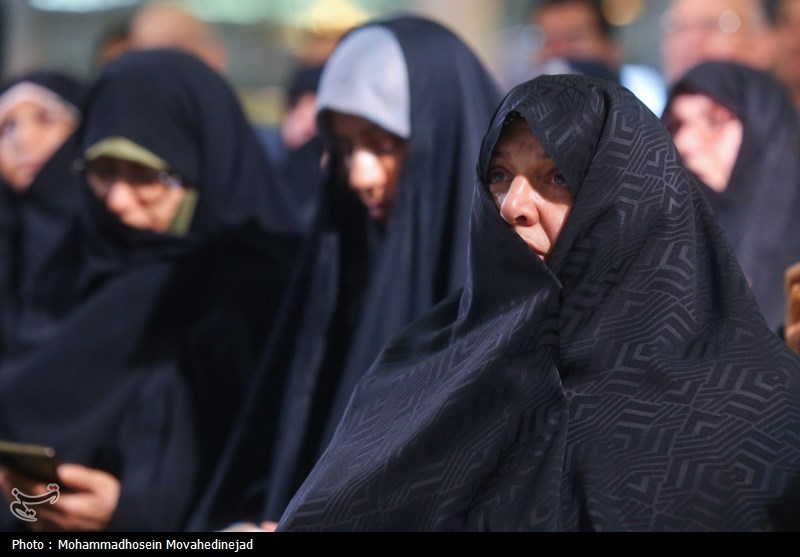 مراسم تجلیل از نویسنده کتاب مرد ابدی