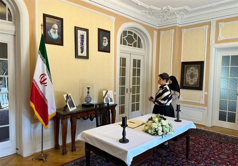 وزارت امور خارجه جمهوری اسلامی ایران , سفارتخانه های جمهوری اسلامی ایران , سفیر جمهوری اسلامی ایران , حسین امیرعبداللهیان , حادثه بالگرد رئیس جمهور ,