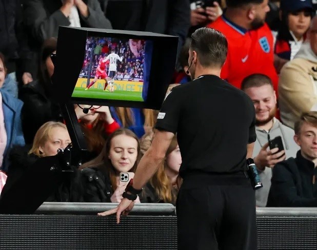 اتحادیه فوتبال اروپا (یوفا) , لیگ قهرمانان اروپا , 