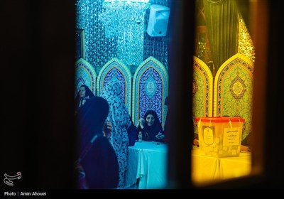 ساعات پایانی انتخابات ریاست جمهوری در امامزاده صالح (ع)