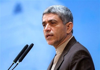 اعلام بیعت طیب‌نیا با رهبر انقلاب/ میراث رهبر شهید چشم‌انداز توسعه است