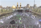 حشود الزائرین تؤدی مراسیم الزیارة الأربعینیة
