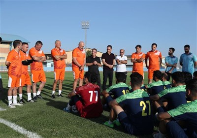 حضور 3 بازیکن جدید در تمرین استقلال خوزستان