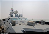 بازدید خبرنگاران از ناو شهید ابو المهدی المهندس