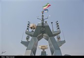 بازدید خبرنگاران از ناو شهید ابو المهدی المهندس