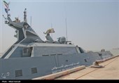 بازدید خبرنگاران از ناو شهید ابو المهدی المهندس