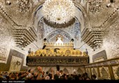 ارادت زائران اربعین حسینی به ساحت مقدس امامین جوادین+فیلم