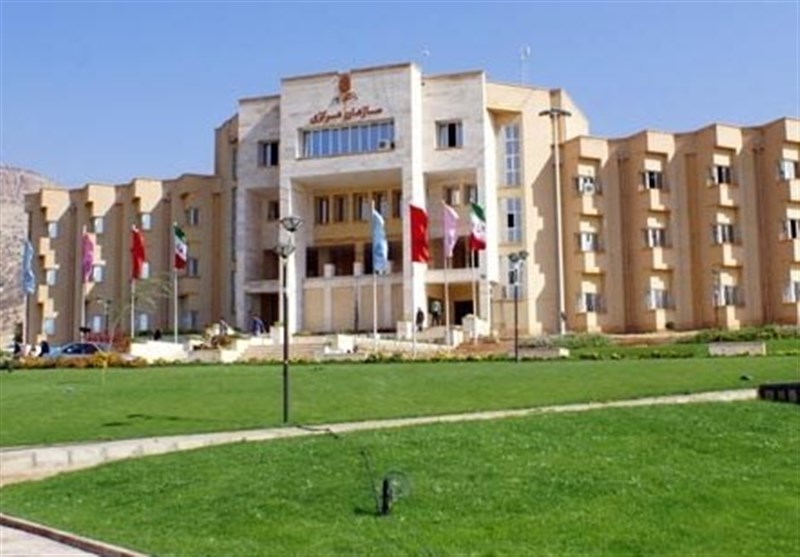 برگزاری آیین تجلیل از سرآمدان آموزشی دانشگاه ایلام