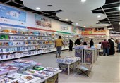 استقبال دانش‌آموزان اردبیلی از نوشت‌افزار ایرانی