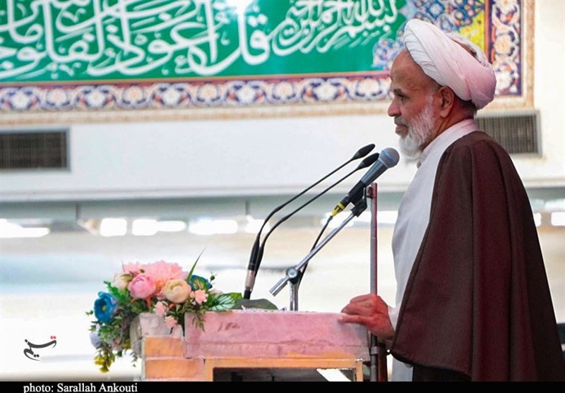 آیت‌الله شیخ‌بهائی:تجمعات شبانه پشتوانه رزمندگان ومسئولان درشرایط جنگی