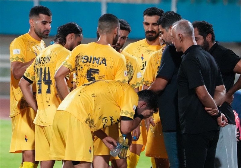 پیروز قربانی , استقلال , لیگ دسته اول فوتبال , تیم فوتبال فجر سپاسی ,