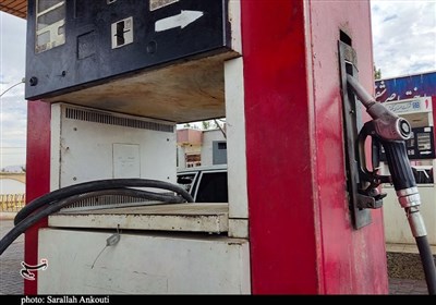 روند عرضه بنزین در جایگاه‌های فعال استان سمنان عادی است
