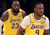 اولین پاس‌گل پدر و پسری در NBA/ خشم جیمز از شکست مقابل پسرش!